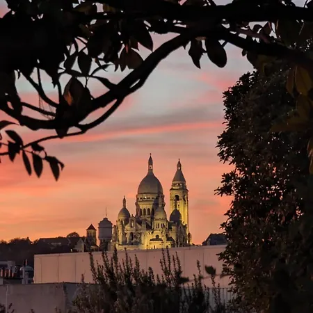 Vue Sur Le Sacre-coeur, Inspirations Japonaises Apartment Paris
